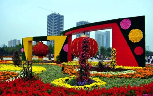 立體花壇大型活動節(jié)慶假日廣場、公園的?？? /></div>



                    　　<p style=